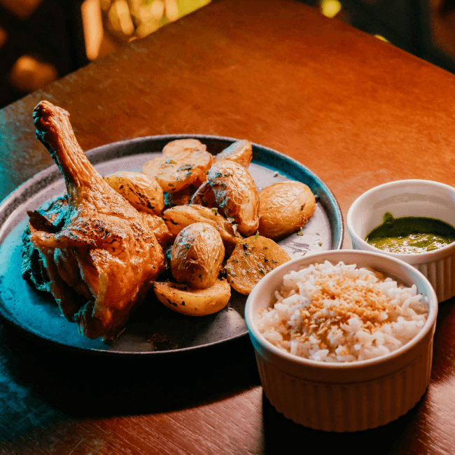 FRANGO COM BATATAS