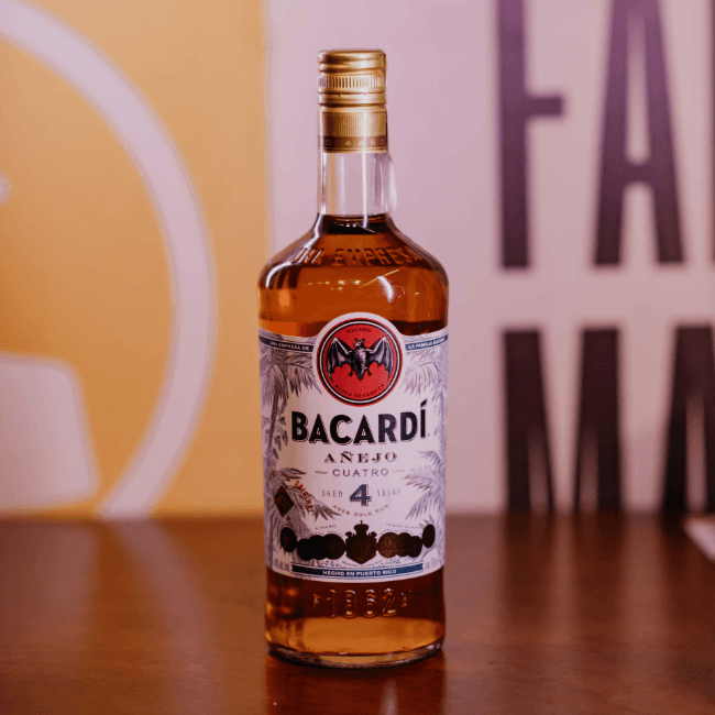 BACARDI 4 ANOS