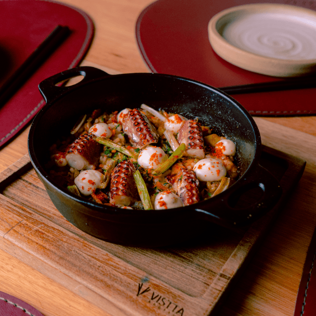 POLVO COM KIMCHEE FRIED RICE