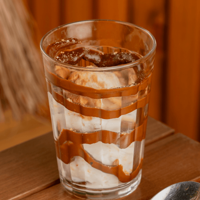 SORVETE DE TAPIOCA COM DOCE DE LEITE